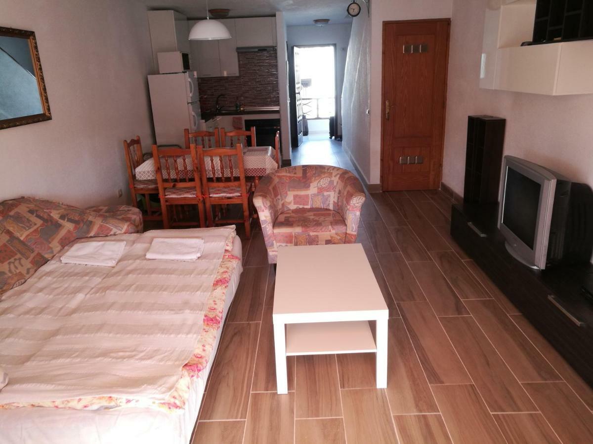Coastside Apartment, Amarilla Bay طوستا ديل سيلونثيو المظهر الخارجي الصورة